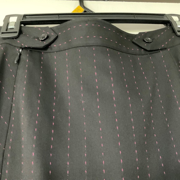 Express Pinstriped Pencil Skirt with Rear Flared Hem Y2K - Picture 3 of 9